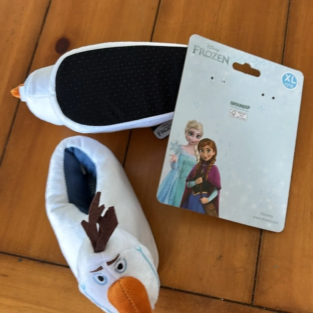 NWT Disney Frozen Olof slippers- warm and cozy size child’s XL 11/12. Brand new